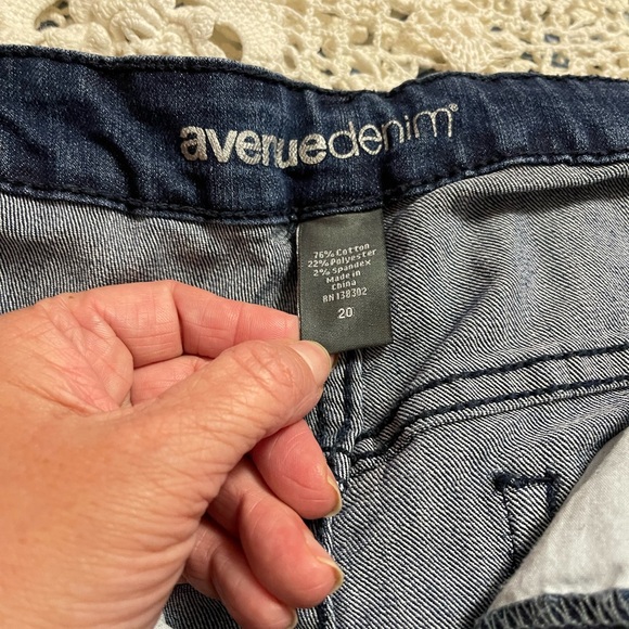 Avenue Denim Bermuda Shorts Dark Wash Size 20 - Picture 6 of 7